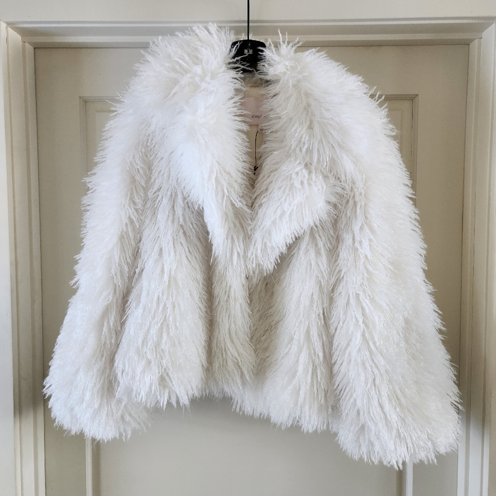 Cinq à Cept Cade Faux Fur short coat white
